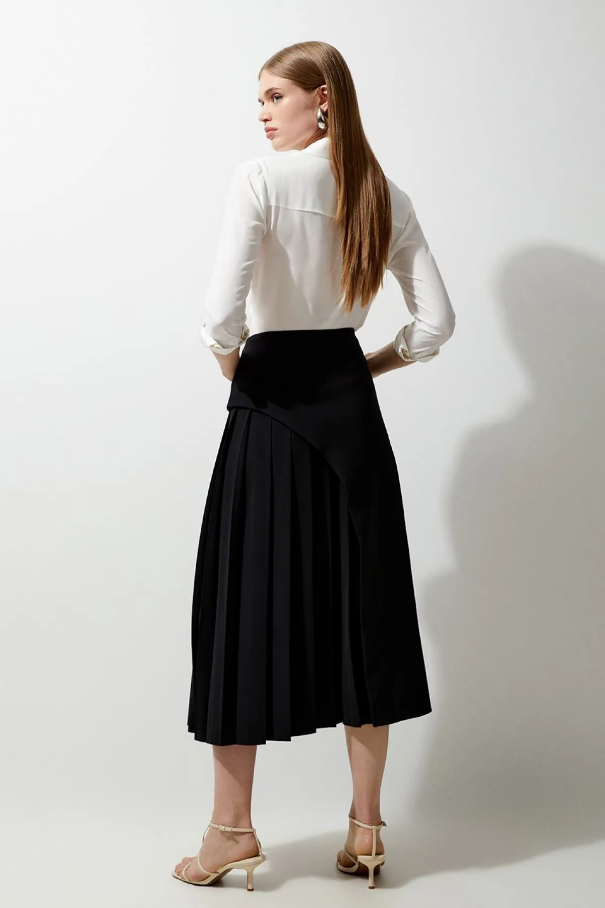 KarenMillen Jupe Midi Plissée Petite Avec Détail De Boucle Ajustée<Femme Jupes|Jupes