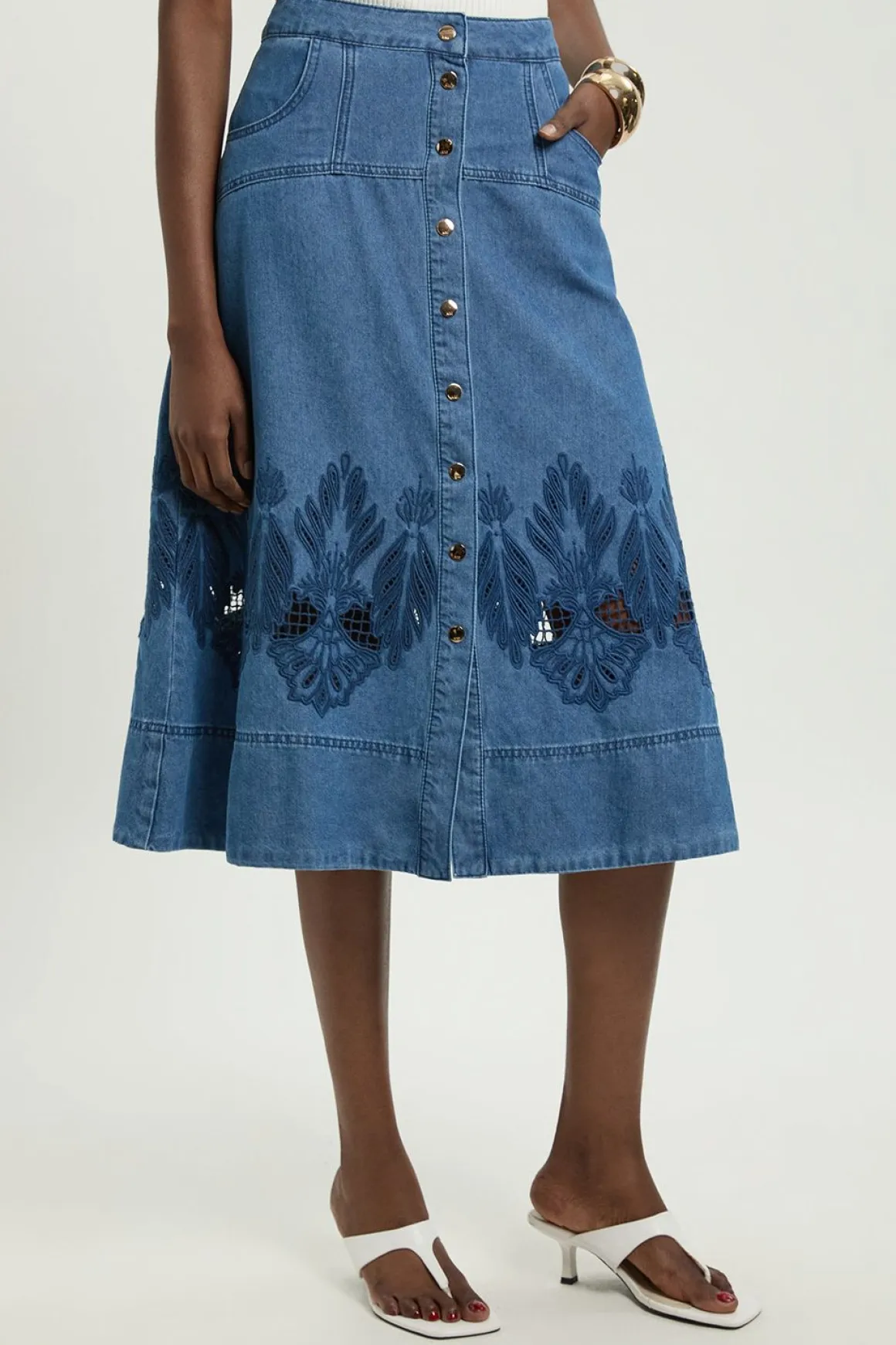 Jupe Midi Évasée En Denim Avec Découpes