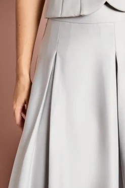 Jupe Midi Évasée en Satin à Plis Devant