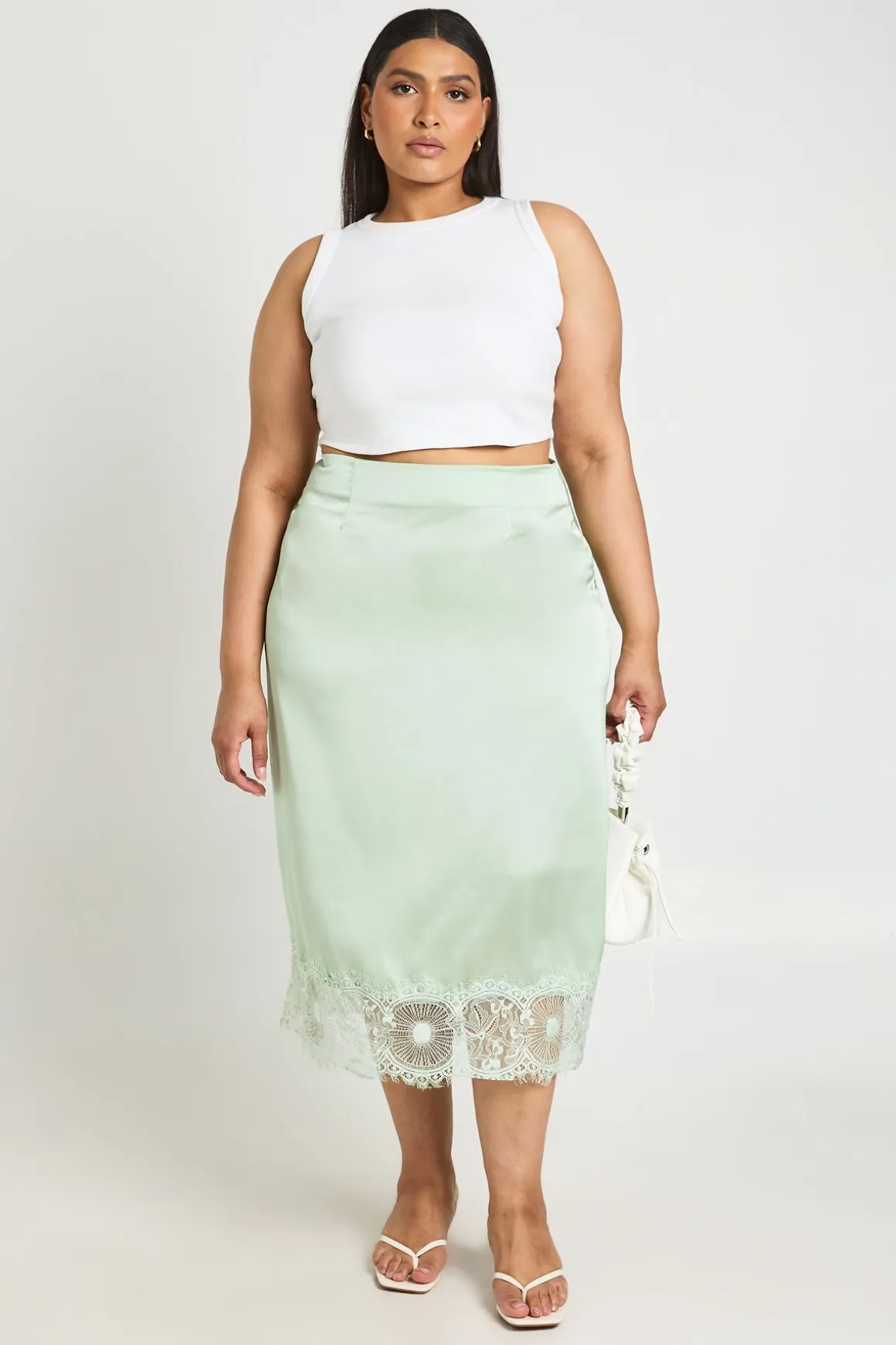 Jupe Mi-longue Satinée Grande Taille Avec Bordure En Dentelle