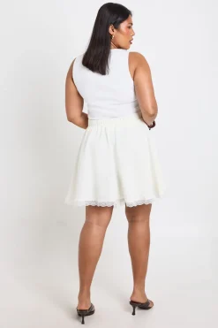 Jupe Mini Asymétrique Grande Taille À Texture Crêpe Et Bordure En Dentelle