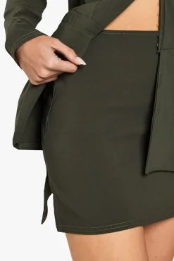 boohoo Jupe Mini Bengaline à Ourlet Fendu<Femme Tailleurs|Jupes