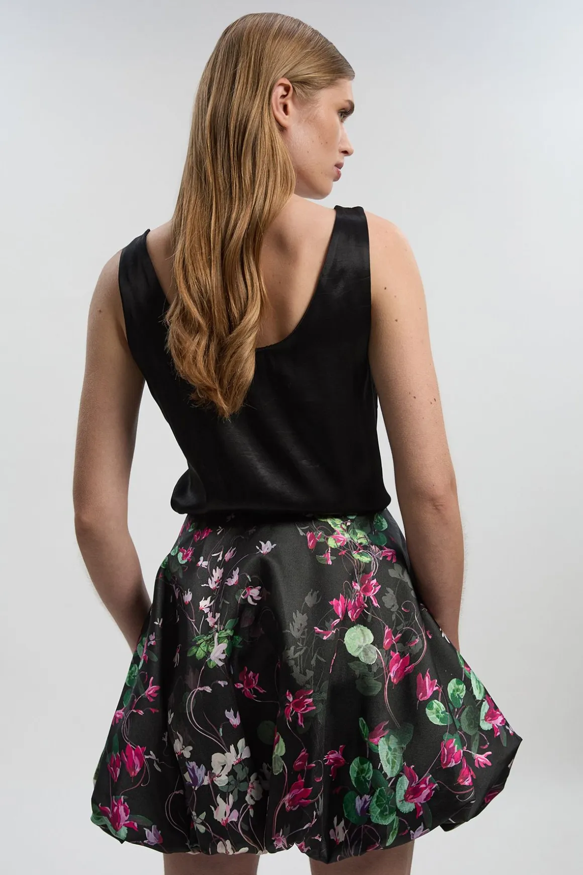 Jupe Mini Boule Bouffante en Sergé à Motifs Floraux Épars