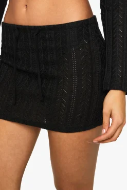 Jupe mini en crochet avec culotte intégrée
