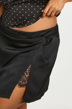Jupe Mini En Satin Grande Taille Avec Insertion En Dentelle