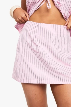 Jupe mini à rayures texturées
