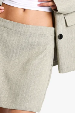 Jupe mini tailleur A-line à fines rayures