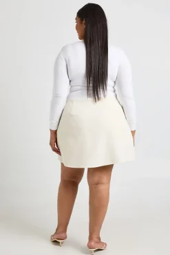 boohoo Jupe-short Ajustée Grande Taille<Femme Shorts