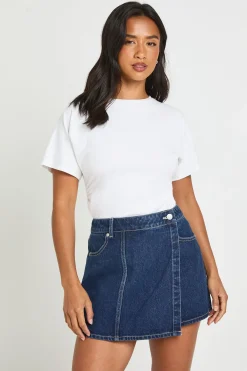 boohoo Jupe-short En Denim À Devant Croisé Petite<Femme Denim|Shorts