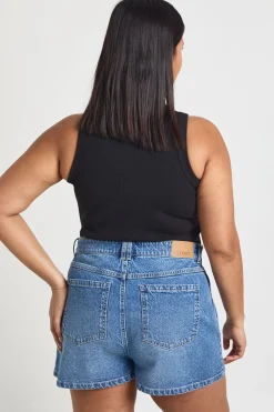 boohoo Jupe-short En Denim Grande Taille<Femme Denim|Shorts