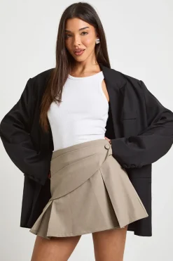 boohoo Jupe-short Plissée Portefeuille en Crêpe<Femme Shorts