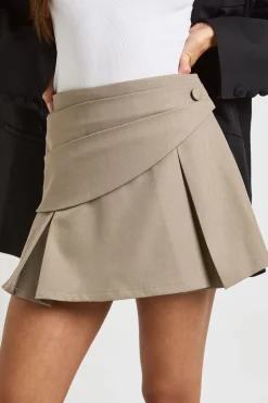 boohoo Jupe-short Plissée Portefeuille en Crêpe<Femme Shorts