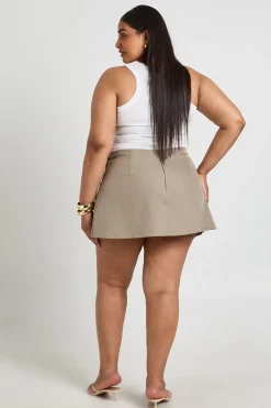 boohoo Jupe-short Plissée Portefeuille En Crêpe Grande Taille<Femme Jupes|Jupes