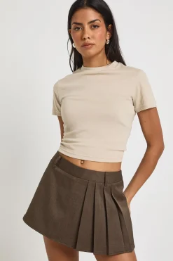 Jupe-Short Plissée sur les Côtés
