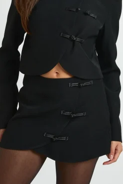 boohoo Jupe-short Portefeuille À Détails De Fermetures<Femme Shorts