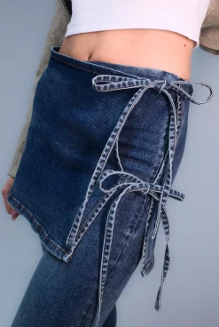 Jupe Taille Mi-haute Sur Jean Évasé
