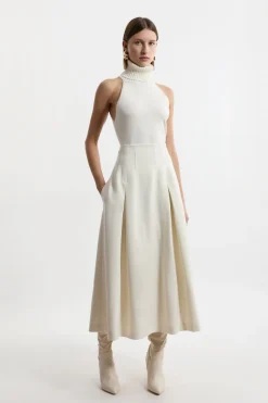 Jupe évasée de soirée en tissu stretch compact à détails de couture ajustée
