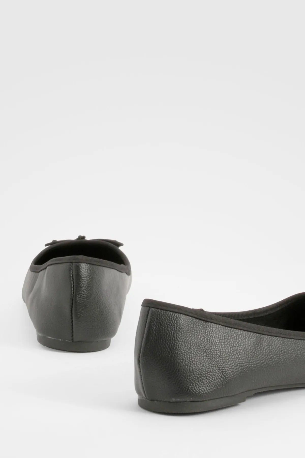 boohoo Large Fit Ballerines à Détail de Nœud< Ballerines|Ballerines