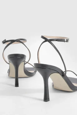 boohoo Large Fit, Bride Fine, Bout Carré, À peine visible< Chaussures Festives|Chaussures À Talons