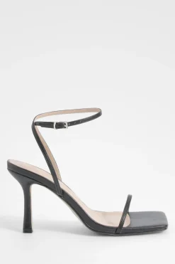 boohoo Large Fit, Bride Fine, Bout Carré, À peine visible< Chaussures Festives|Chaussures À Talons