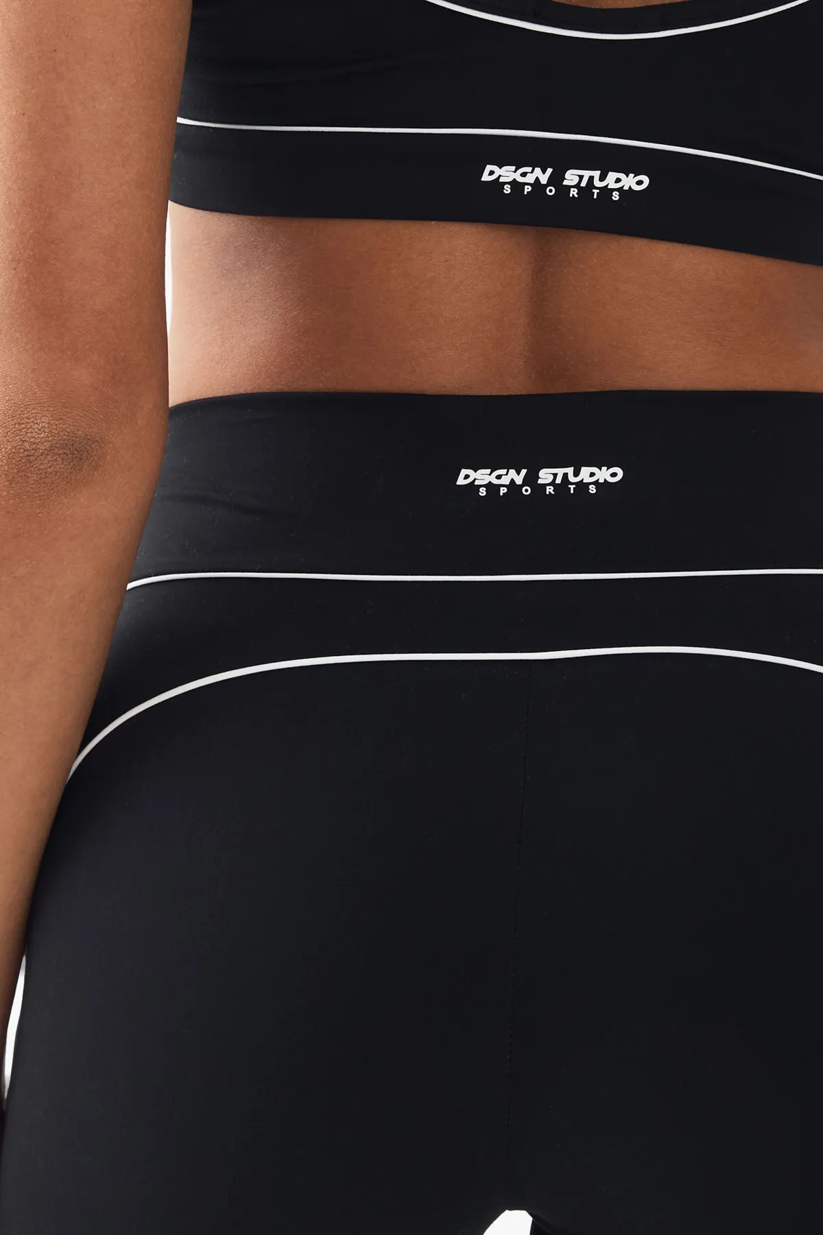 DSGN Studio Legging De Sport Sculptant Ultra Avec Passepoil Contrasté<Femme Vêtements De Sport|Leggings