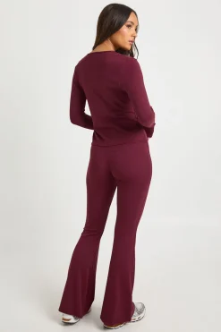 boohoo Legging ultra doux à jambes évasées<Femme Pantalons|Looks Bordeaux