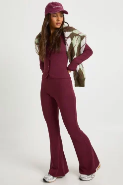 boohoo Legging ultra doux à jambes évasées<Femme Pantalons|Looks Bordeaux