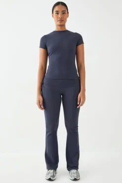Legging Évasé Ultra Sculptant à Détails Froncés Latéraux DSGN Studio