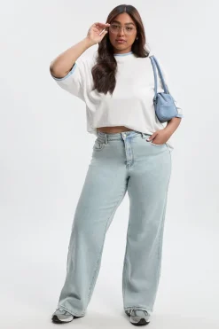 Le Jean Ample à Jambe Droite Grande Taille