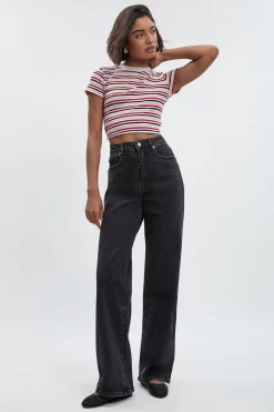 Le jean ample long à taille haute et coupe droite pour grandes tailles