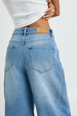 boohoo Le Jean Barrel Petite Taille Mi-haute<Femme Denim|Jeans