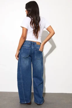 boohoo Le jean Barrel taille mi-haute Petite<Femme Denim|Jeans