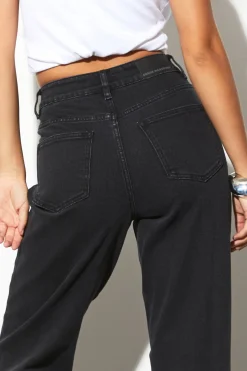 Le Jean Droit Taille Haute