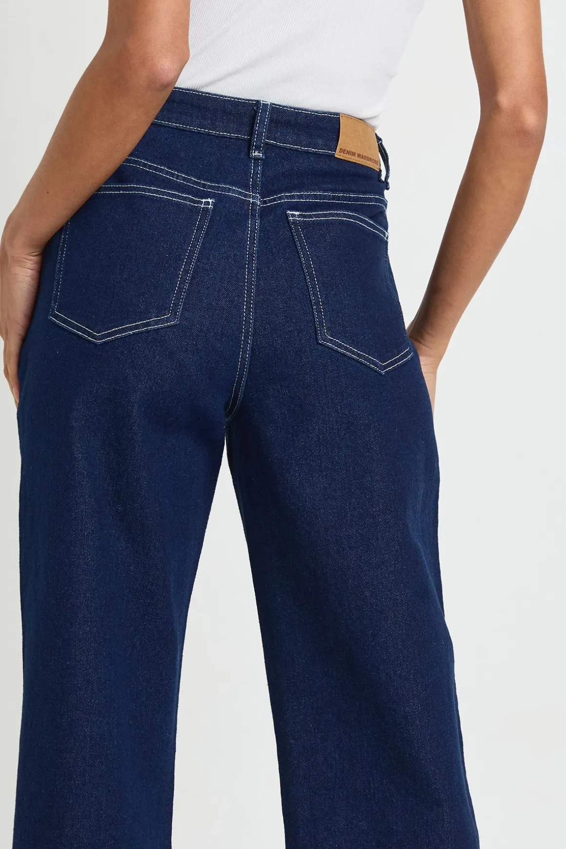 Le Jean Droit Taille Haute Raccourci