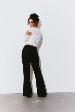 Le jean flare taille haute