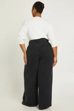 boohoo Le jean grande taille à taille mi-haute et jambe large<Femme Denim|Jeans