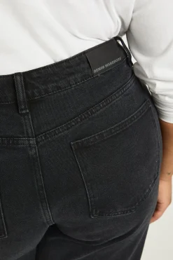 boohoo Le jean grande taille à taille mi-haute et jambe large<Femme Denim|Jeans