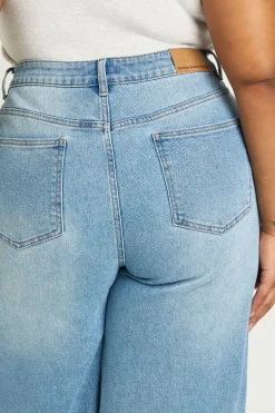Le Jean Plus à taille mi-haute et jambe large
