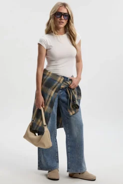boohoo Le jean pour petites à taille mi-haute et jambes larges<Femme Denim|Jeans