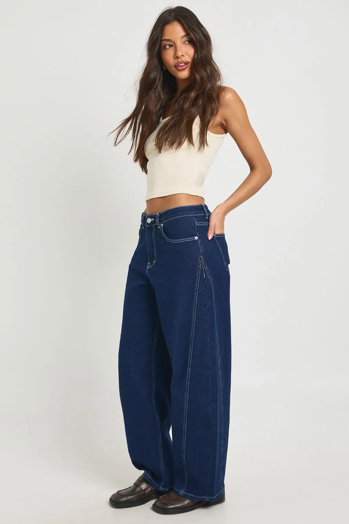 boohoo Le Jean Taille Mi-Haute Coupe Barrel<Femme Denim|Jeans