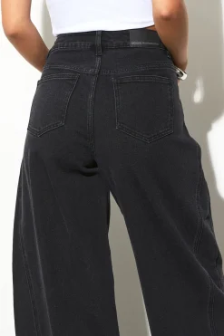 boohoo Le Jean Taille Mi-haute À Jambe Tonneau Tall<Femme Denim|Jeans