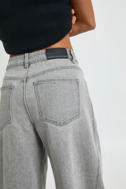 Le Jean Taille Moyenne Coupe Barrel Petite