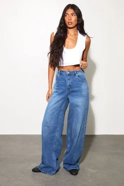 boohoo Le jean Tall à taille mi-haute et à jambe large<Femme Denim|Jeans