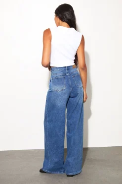 boohoo Le jean Tall à taille mi-haute et à jambe large<Femme Denim|Jeans