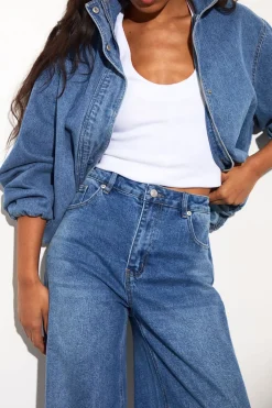 boohoo Le jean Tall à taille mi-haute et à jambe large<Femme Denim|Jeans