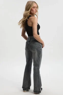 boohoo Le Jean Évasé Petite à Taille Haute<Femme Denim|Jeans