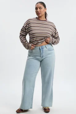 Le jean évasé Plus
