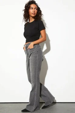 boohoo Le Jean Évasé Taille Haute<Femme Denim|Jeans