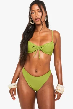 Les essentiels du maillot de bain : string