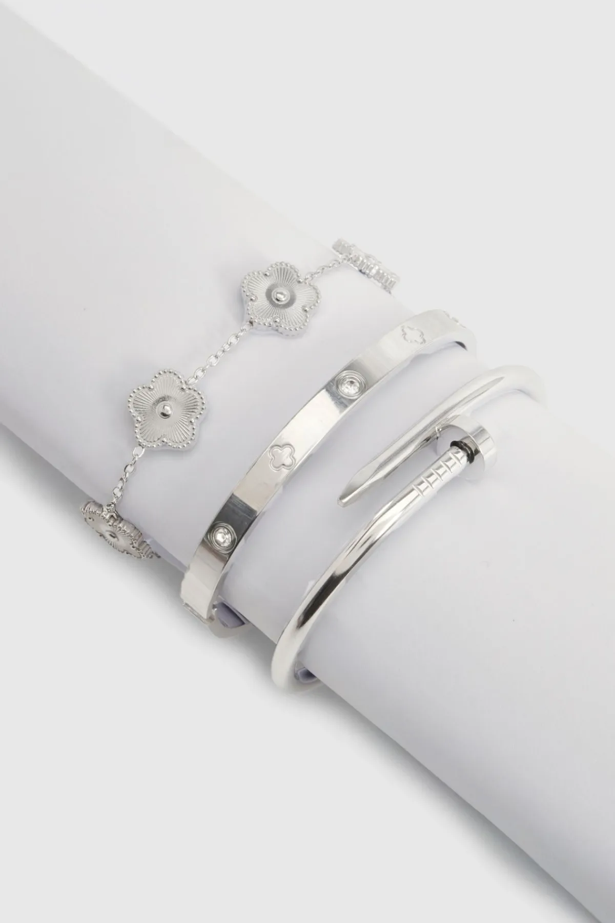 boohoo Lot de 3 bracelets à détails s< Bracelets